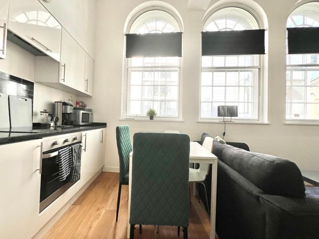 Apartment One Bedroom *